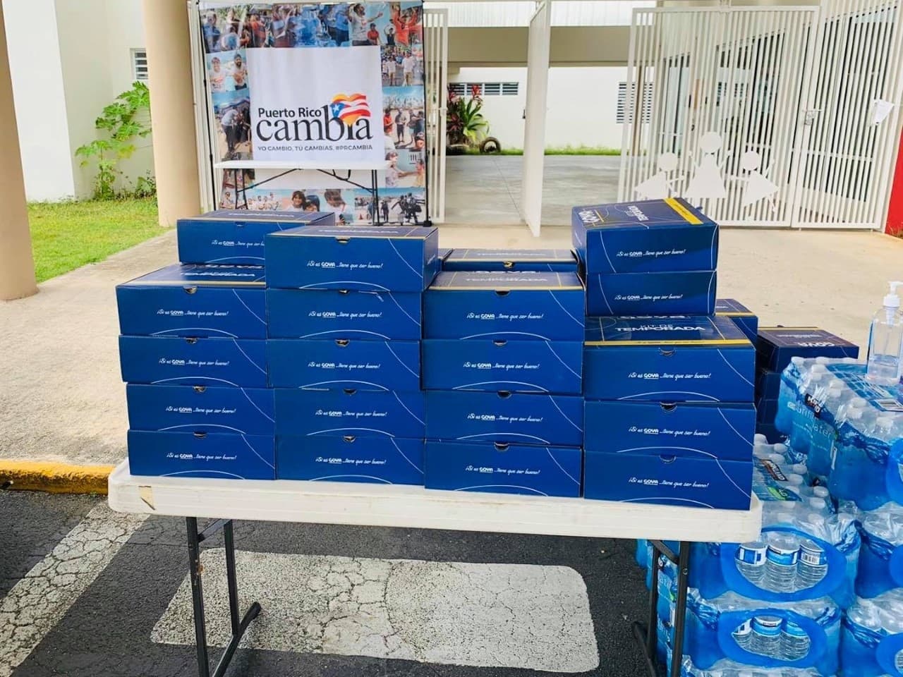 La organización, quien creó un “servicarro” de compra, impactó a sobre 60 familias que ya habían sido preseleccionadas previamente a través de un listado que la organización ha estado trabajando.
<br>