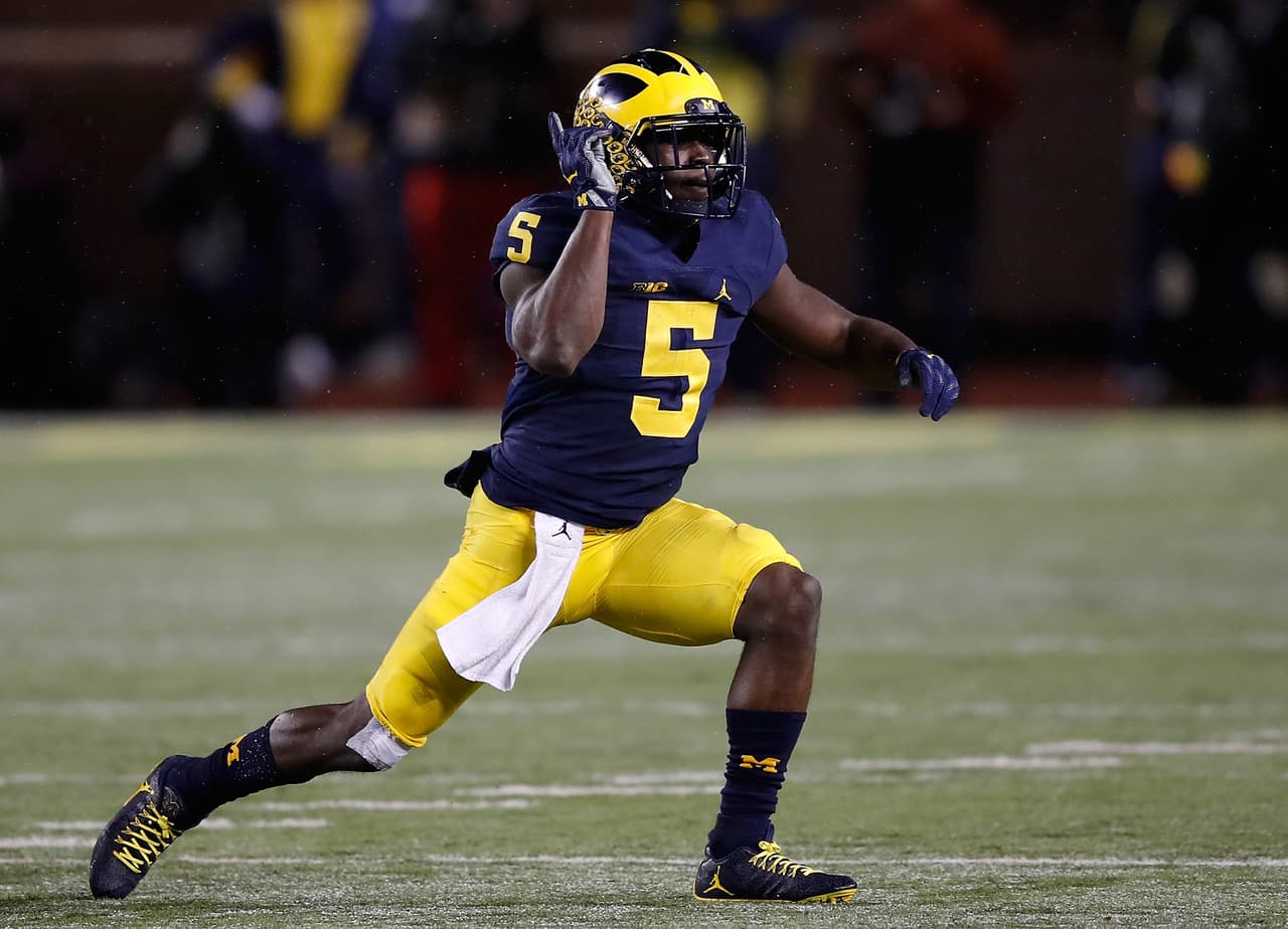 # 21 
<b>JABRILL PEPPERS</b> – S | 
<i>Michigan</i>
<br>