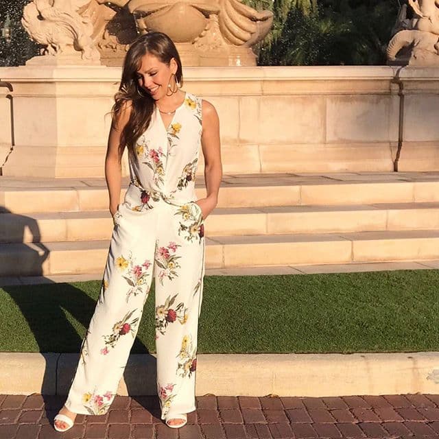 Este tema fue parte de su décimo álbum de estudio titulado "El Sexto sentido".