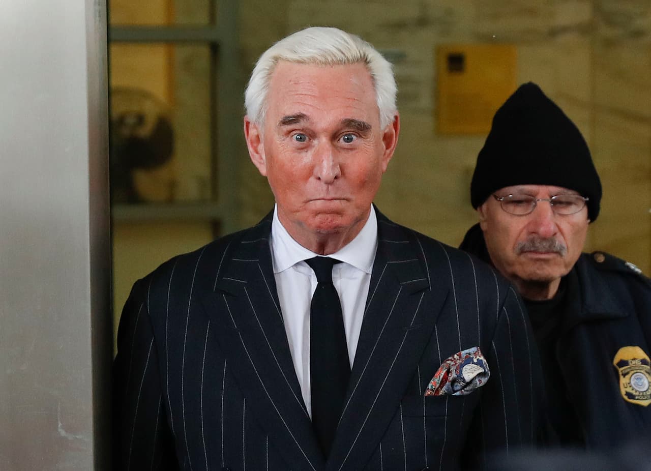 Sentencian a más de 3 años de prisión a Roger Stone por mentir al Congreso para proteger a Trump 