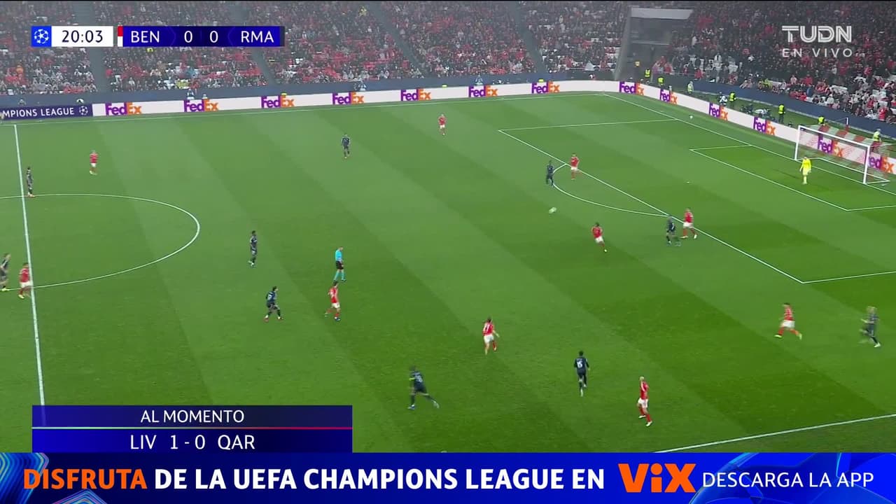 ¡Courtois salva al Madrid del primero! Prestianni se mandó un derechazo con veneno