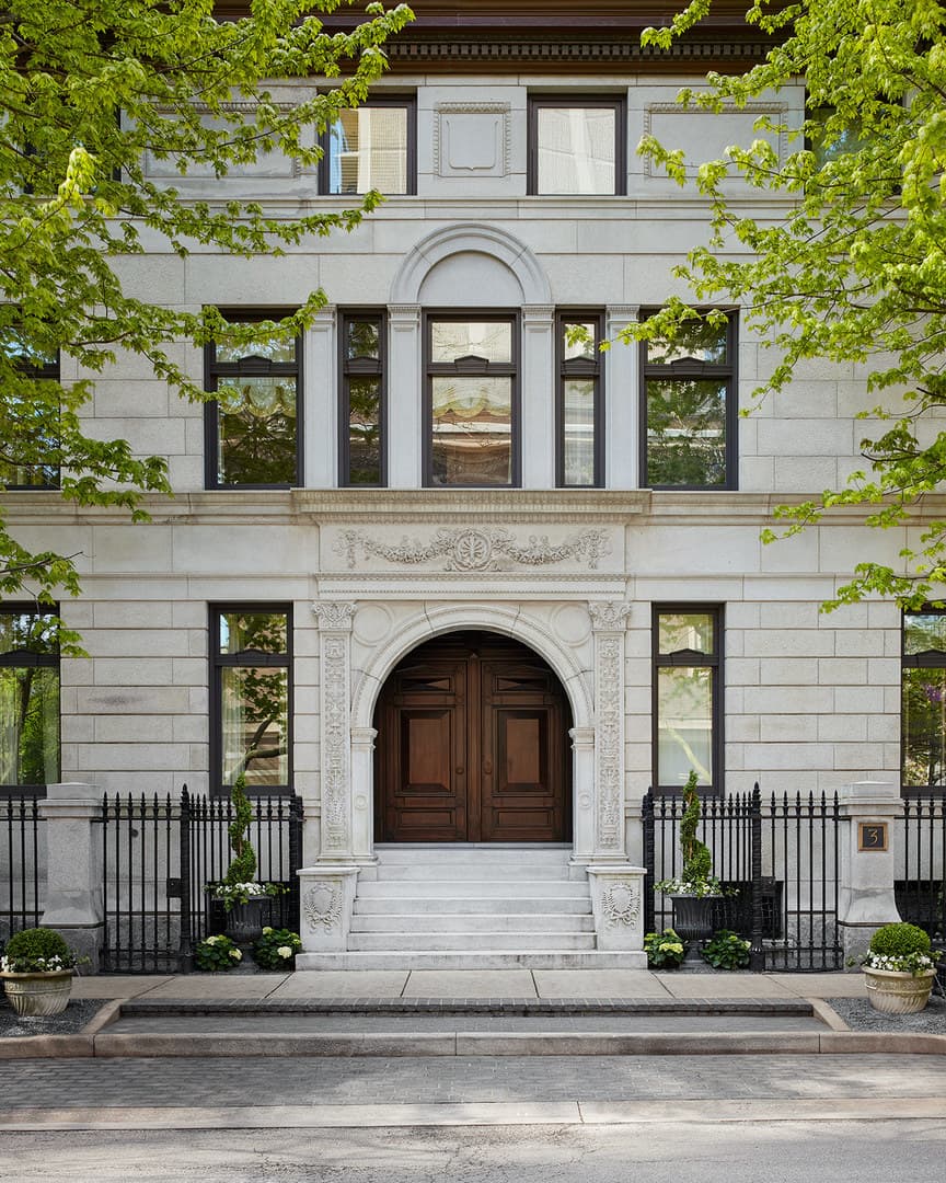 <b>3 West Burton Place</b>
<br>Esta es la segunda casa más cara a la venta. Se encuentra en el exclusivo vecindario de Gold Coast.