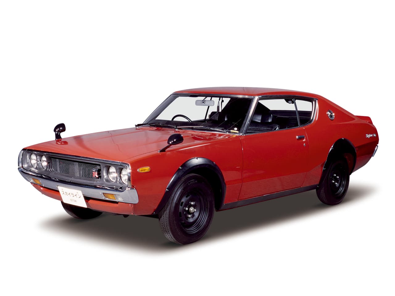 En el año 1973 debutó un nuevo Skyline GT-R del cual se produjeron sólo 197 unidades. Esta versión tuvo que adaptarse a la compleja crisis petrolera que aquejaba al mundo en esos días y en consecuencia fue una decepción para quienes esperaban una continuación del linaje deportivo del nombre GT-R