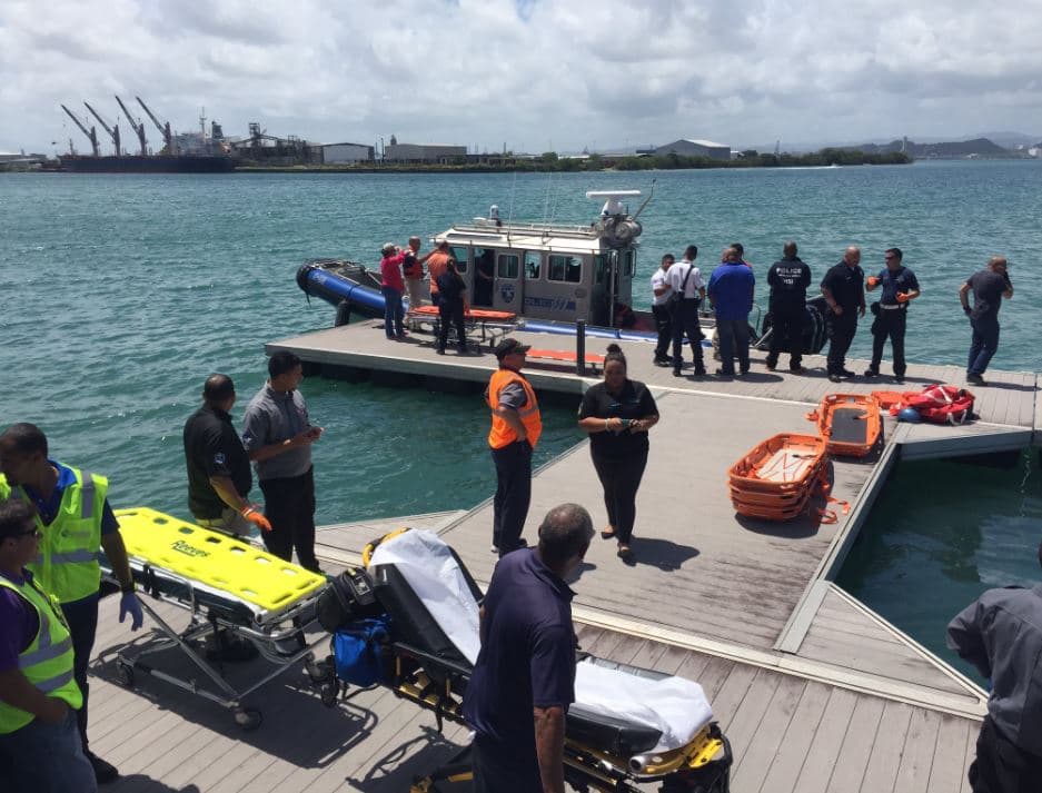 Según uno de los tripulantes identificado como Jorge Medina, en la emergencia, todos los pasajeros “se aglomeraron, todos querían meterse (en los botes y barcos que llegaron a socorrerlos). Había mucha gente desmayada, pero salió muy bien todo gracias a dios”.