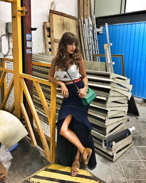 Mientras que 
<b><a href="http://www.univision.com/temas/sara-corrales">Sara Corrales</a></b> tiene 31 y celebrará su cumpleaños el 27 de diciembre.