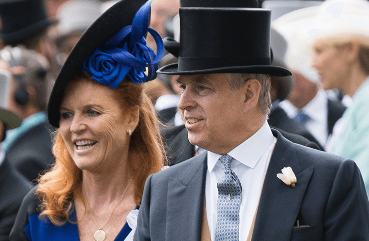 El hijo de la reina Isabel II ha estado involucrado en una 
<b><a href="https://www.univision.com/famosos/el-principe-andrew-se-retira-de-sus-obligaciones-reales-por-su-conexion-con-el-escandalo-de-jeffrey-epstein-fotos">fuerte polémica</a></b> por su cercanía a Epstein, quien fue acusado de delitos sexuales y se suicidó en una cárcel de Nueva York en agosto pasado.