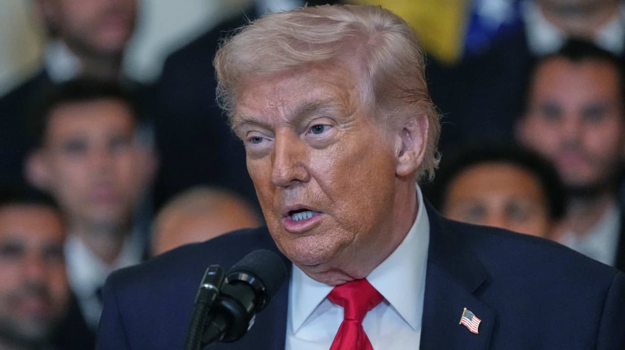 Trump dice que no habrá acuerdo con Irán salvo una “rendición incondicional”