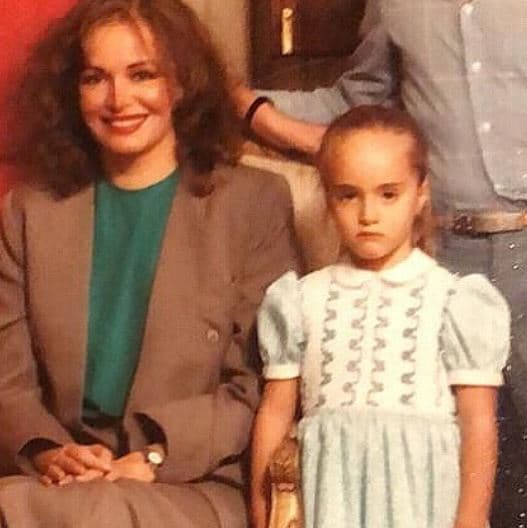 "[...] Siempre me educaste a hacerme responsable de mis actos, a no hacerme víctima de nada ni nadie y a enfrentar cualquier miedo que pudiera tener [...], prosiguió.