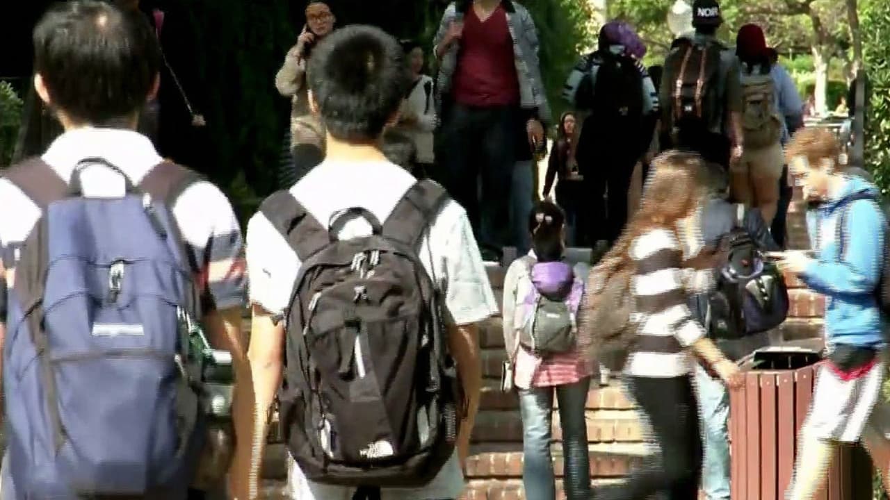 ¿Trabajar tras graduarse en EEUU costará 100 mil dólares? Abogada explica el plan de Trump para estudiantes extranjeros