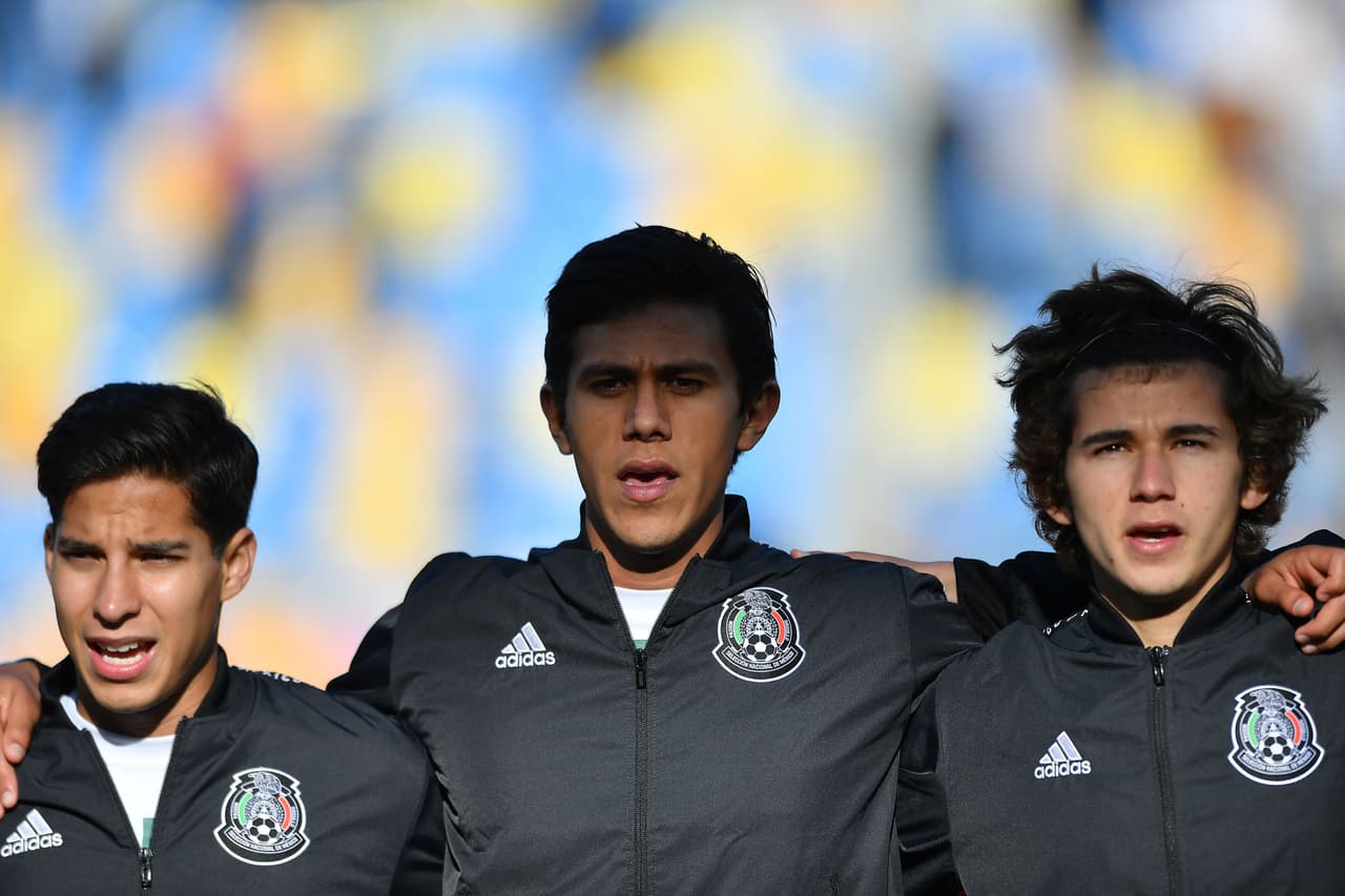 Pertenece a la generación de Diego Lainez pero aún no da el salto a la selección mayor.