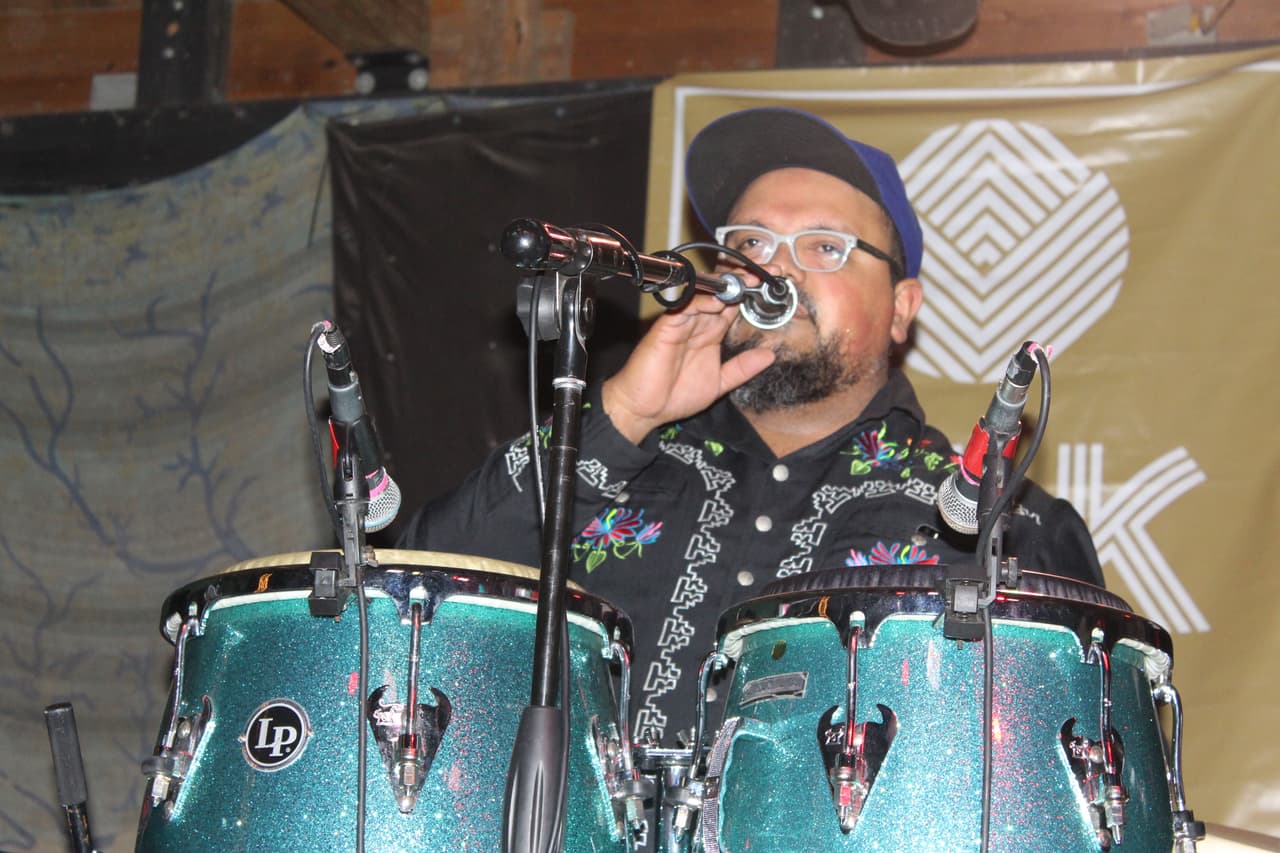 La banda México-Americana ofreció un concierto en el "Last Concert Café” como parte de la gira promocional de su nuevo disco titulado Buenaventura.