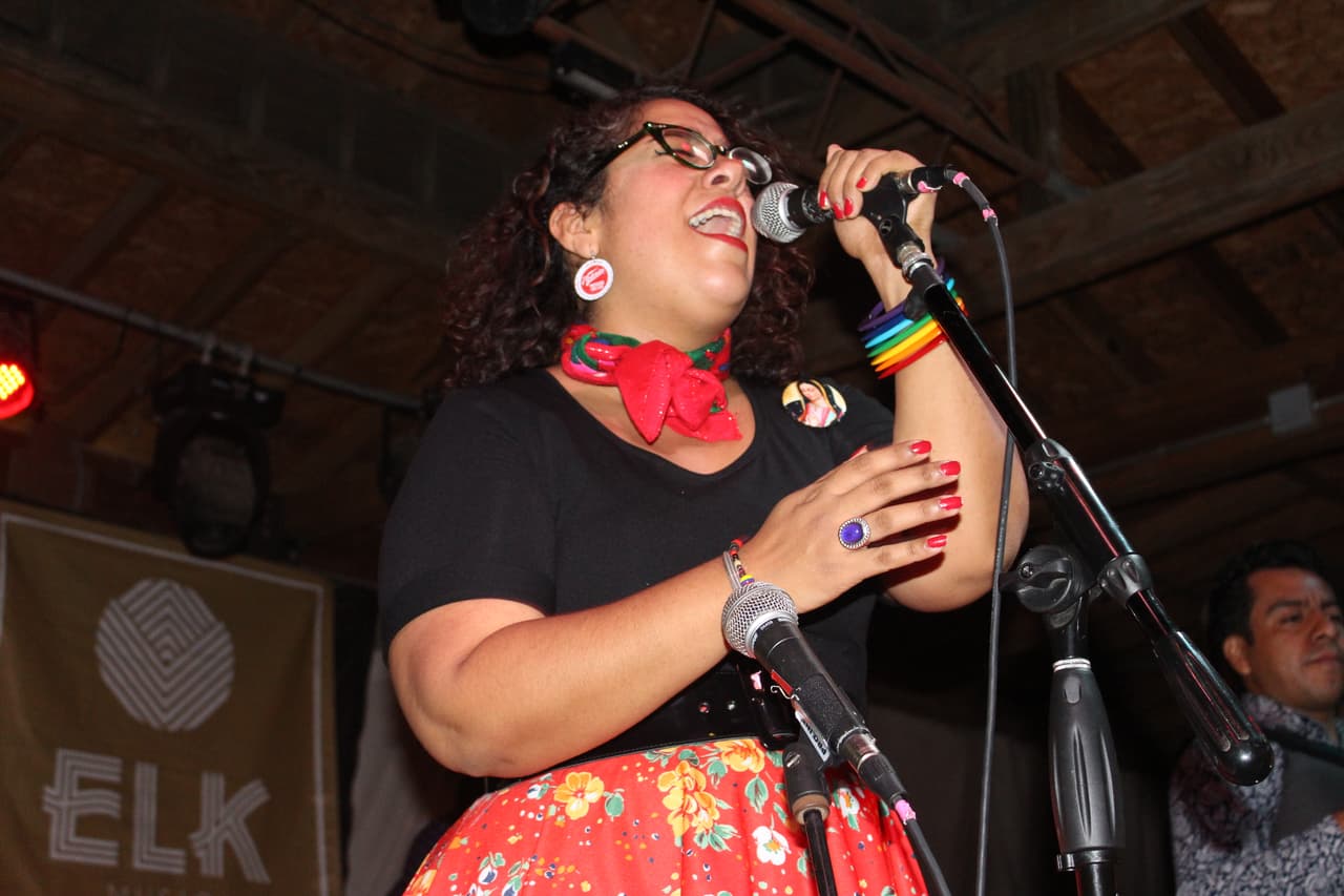 La banda México-Americana ofreció un concierto en el "Last Concert Café” como parte de la gira promocional de su nuevo disco titulado Buenaventura.