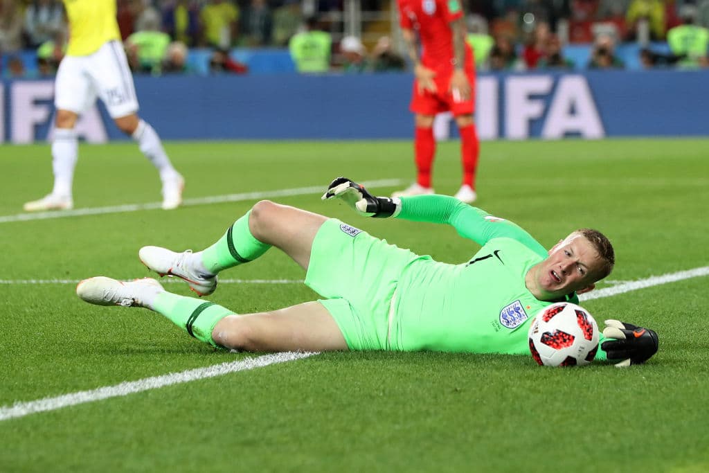 El Estadio Spartak fue el recinto donde Pickford se creció. En el primer tiempo tuvo pocas exigencias pero siempre que fue necesitado, el portero inglés acudió al llamado.