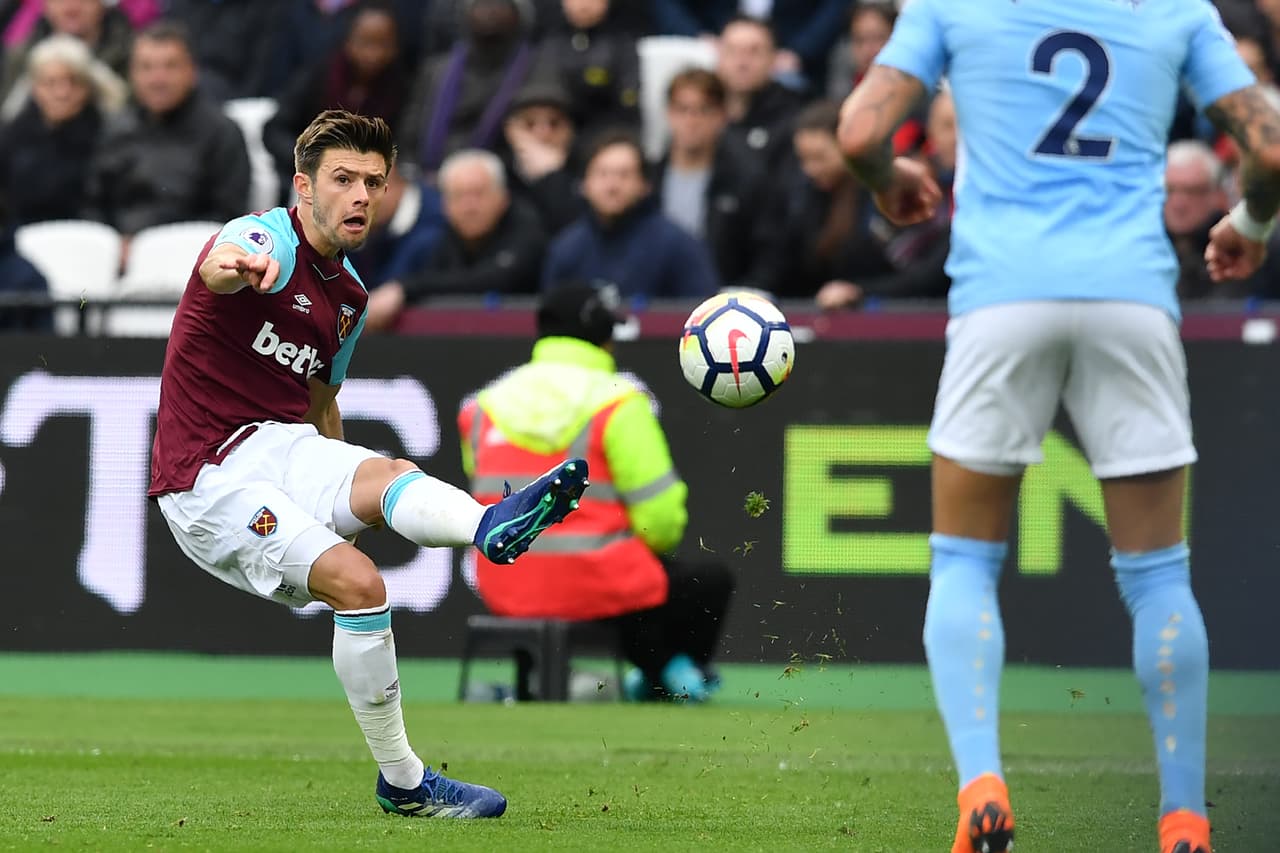 Sin embagro, Cresswell le dio una pequeña esperanza al West Ham al minuto 42 con el 2-1 parcial.