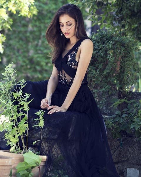 La actriz española de ascendencia árabe protagoniza la nueva serie de UniMás El Príncipe. No dejes de deleitarte con su belleza y sisfruta sus mejores fotos aquí: