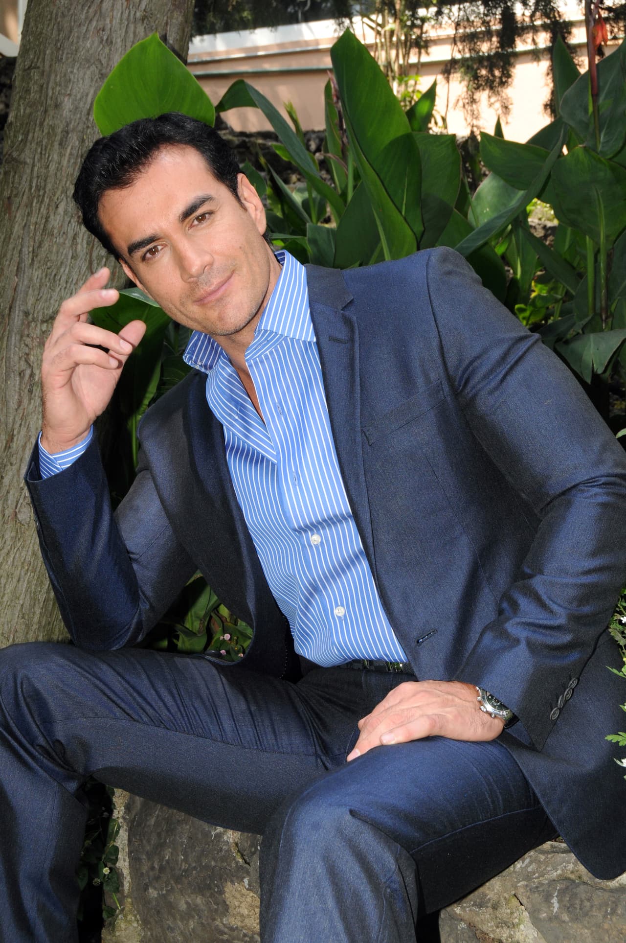 Su imagen pulcra lo ha hecho uno de los protagonistas favoritos de la televisión, pues en telenovelas como 'Hasta el fin del mundo' y 'Mentir para vivir', se dejó ver sin un pelo en el rostro.