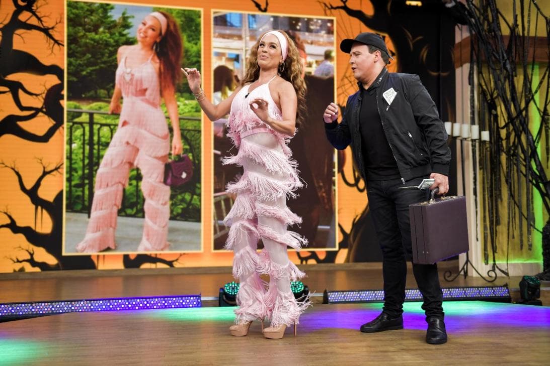 El 2018 Karla imitó a Thalia, para ello usó uno de los trajes más vistos de la actriz y cantante.