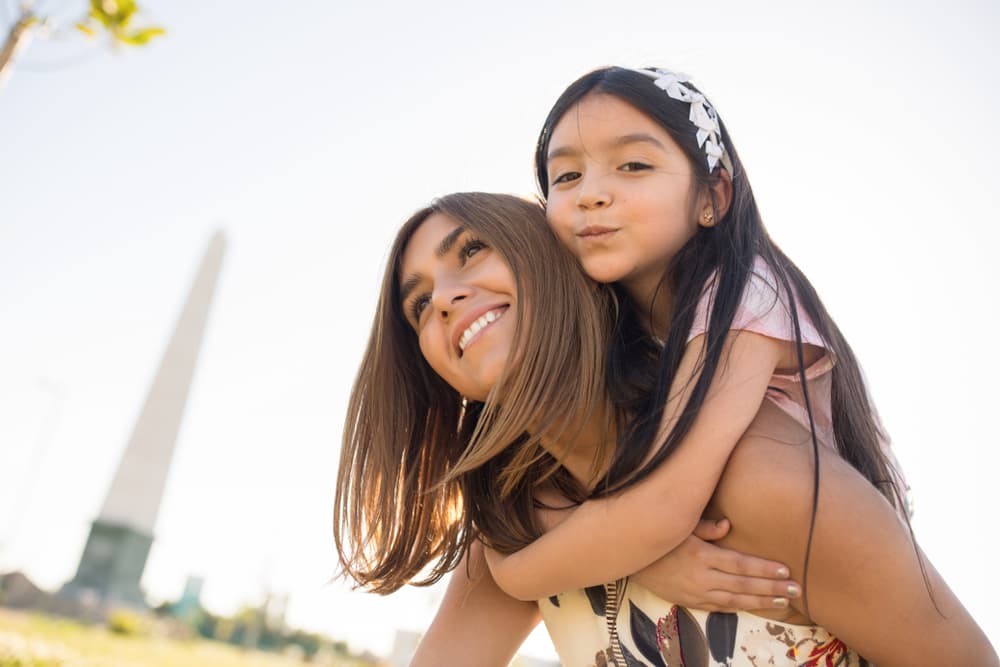 Por su habilidad de socializar, el mono suele crear muy buenas relaciones con el resto de los signos del horóscopo chino, aunque a veces no será muy compatible a todos niveles con el Tigre o la Serpiente.