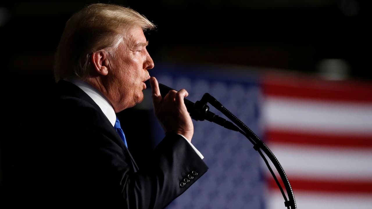 Trump olvida sus ideas de campaña y anuncia más tropas para Afganistán
