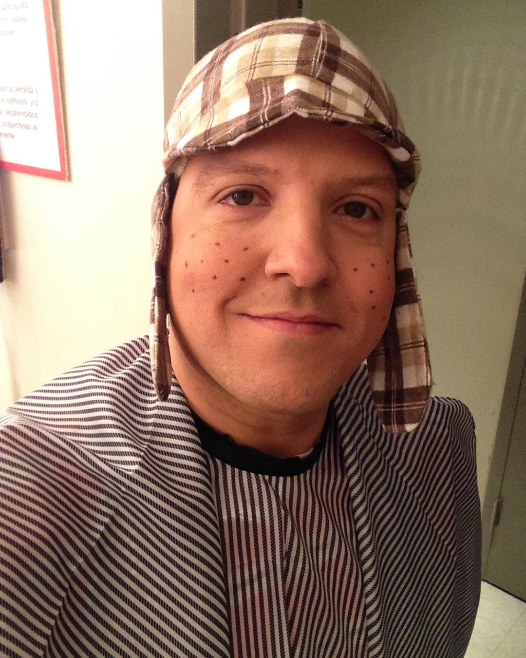 Raúl disfruta representar personajes graciosos para contagiar de buen humor al mundo.