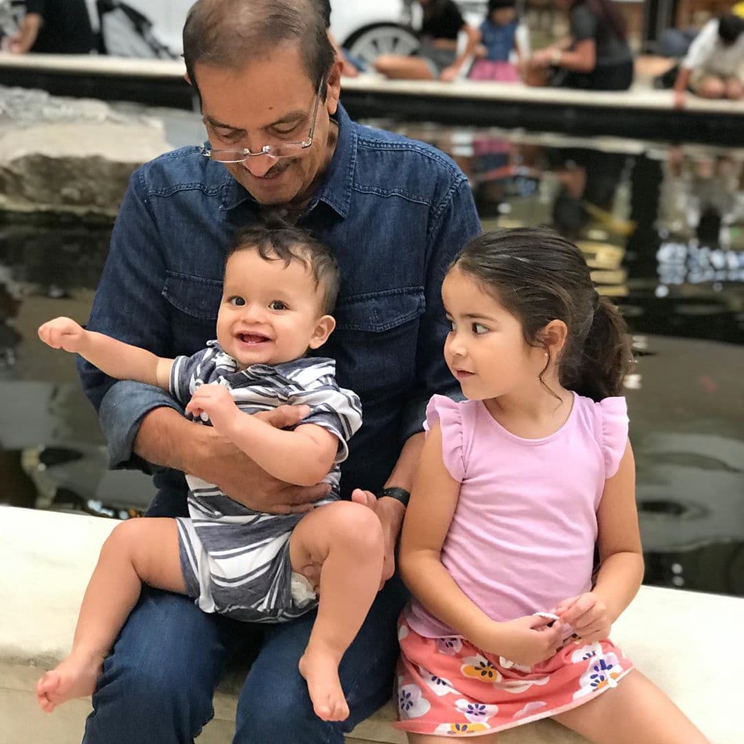 Ana también tuvo unos días para disfrutar con su papá, a quien vimos pasando tiempo con sus nietos en redes sociales. La conductora también mencionó que aunque ahora ya no madruga para el show, Gael la despierta muy temprano.