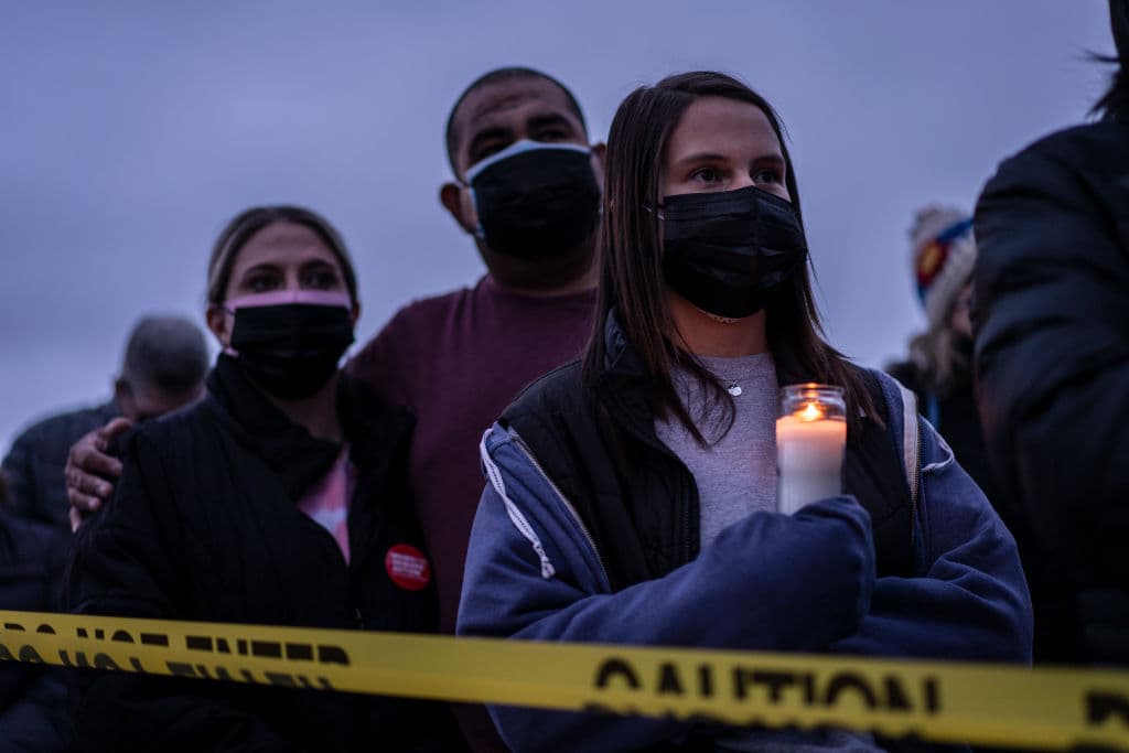 La realidad es que el número de incidentes de múltiples muertes por armas de fuego es muy alto en el país, sean cuales sean los motivos o circunstancias en las que se producen estos hechos.