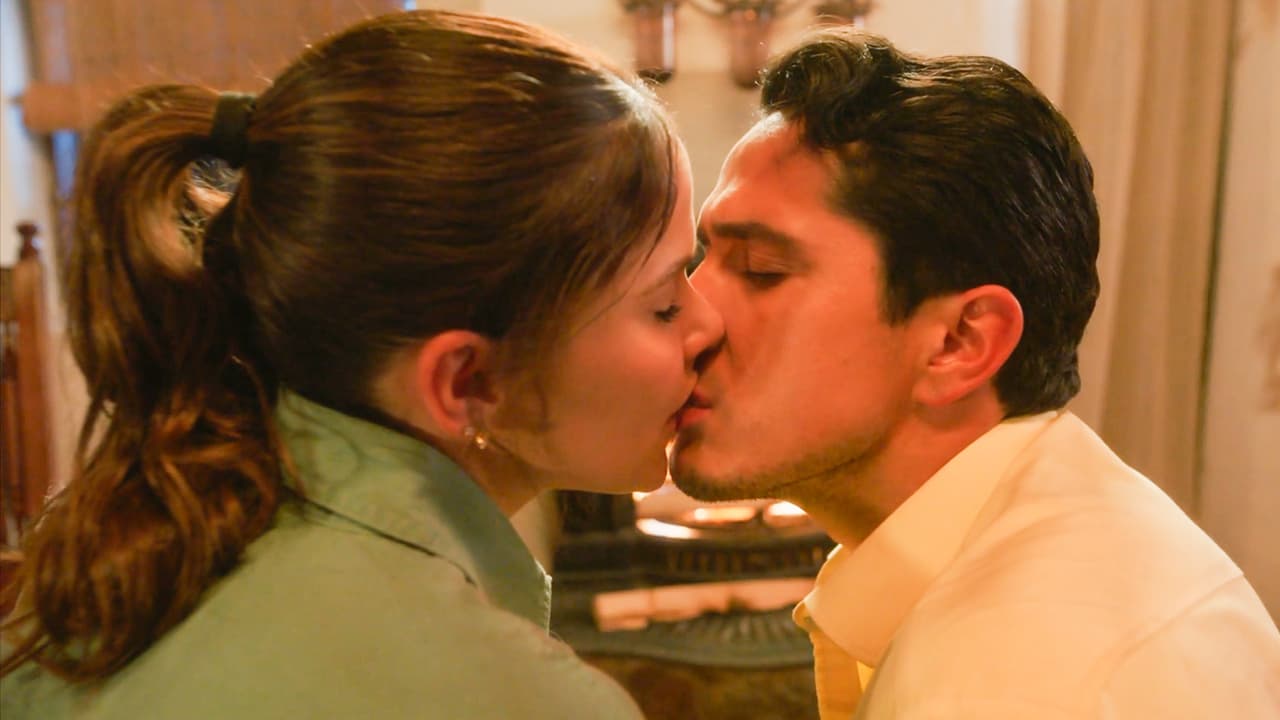 Ángela y Mariano se funden en un apasionado beso | Sabor A Ti | Capítulo 10