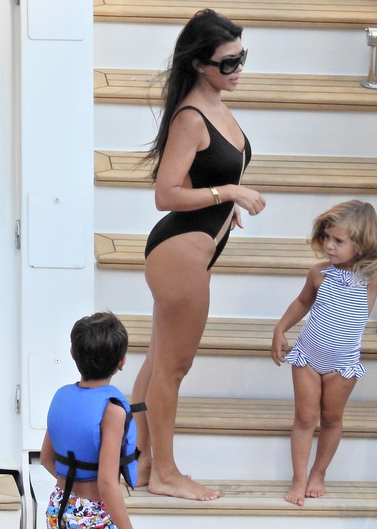 Esta vez la mayor de las hermanas Kardashian se dejó ver muy sexy.