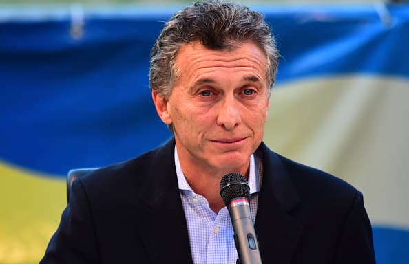 Presidente de Argentina pide a Lionel Messi que no deje a la albiceleste