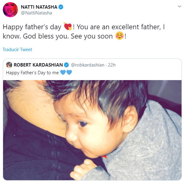 Rob Kardashian publicó una imagen en Twitter de su pequeña hija Dream a propósito del Día del Padre, y Natti Natasha reaccionó a esta fotografía: "Feliz día del padre. 
<b>Eres un excelente papá, lo sé</b>. Dios te bendiga. Te veo pronto".