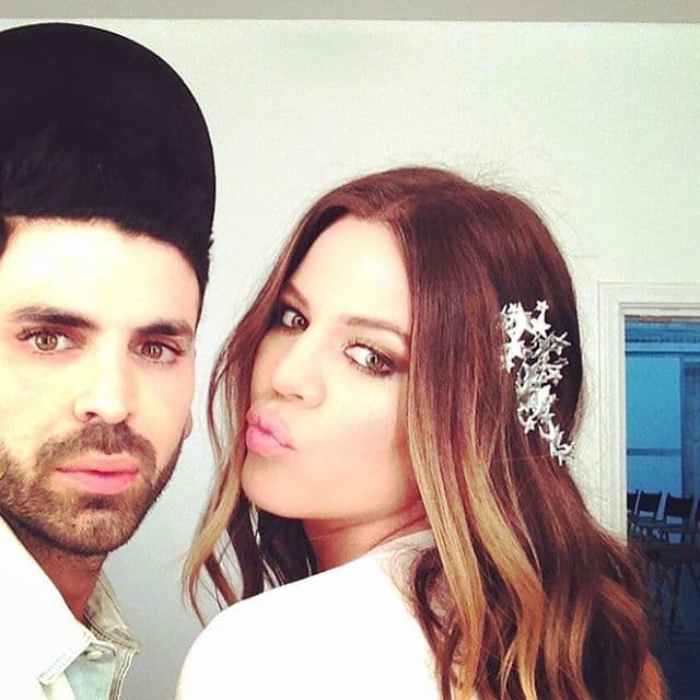 El conductor ha trabajado con algunas de las hermanas Kardashian, como con Khloé.