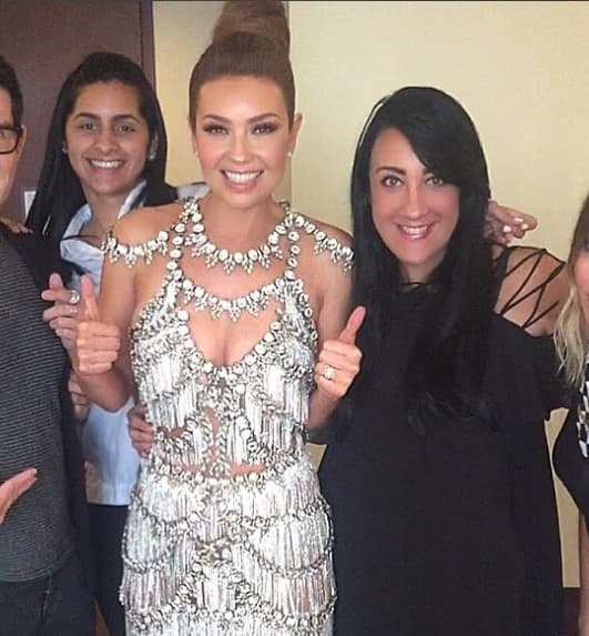 La cantante y actriz mexicana Thalía y la diseñadora Giannina Azar han desarrollado una relación de amistad y de trabajo.