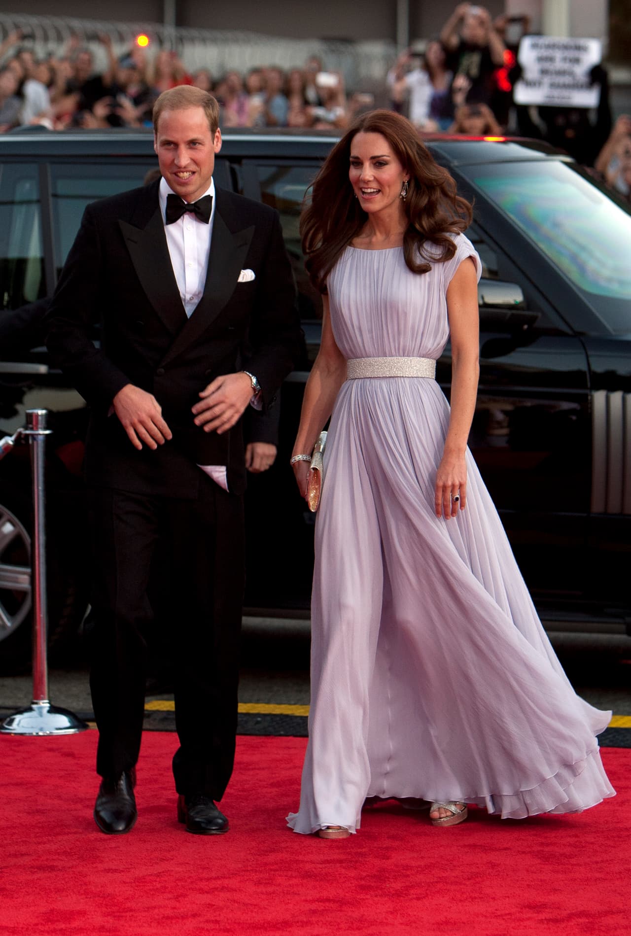 No dudamos que Kate, quien opacó a las actrices de Los Ángeles con este vestido en 2011, podría opacar la boda de Pippa con el mismo.