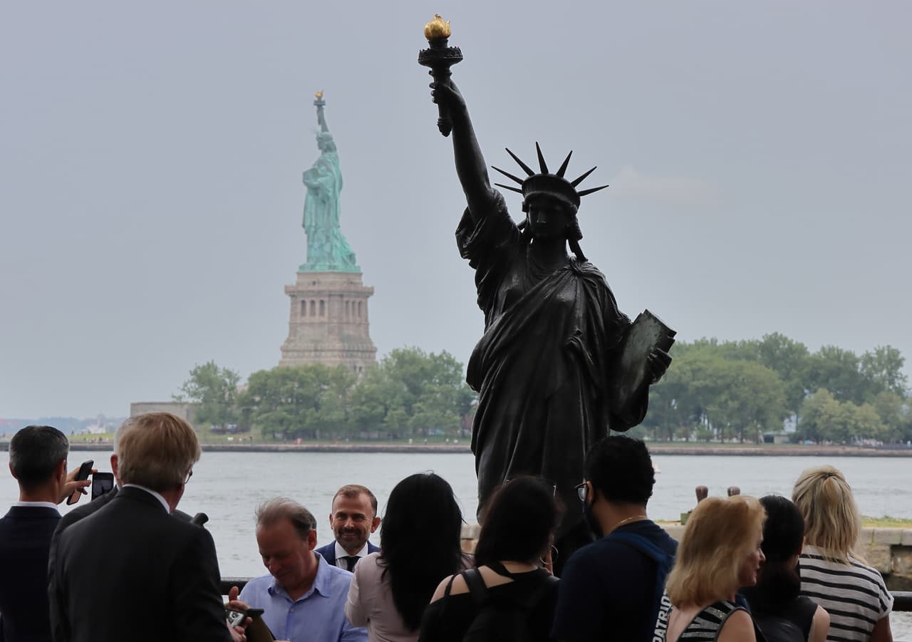 Después del 5 de julio, la estatua será trasladada a Washington D.C., con motivo de la celebración del Día de la Bastilla, el 14 de julio, en Francia.