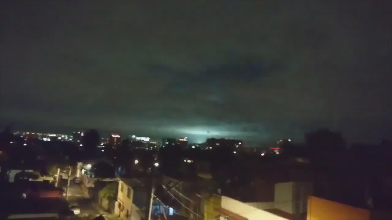 ¿Ovnis? la explicación de las misteriosas luces del terremoto en México