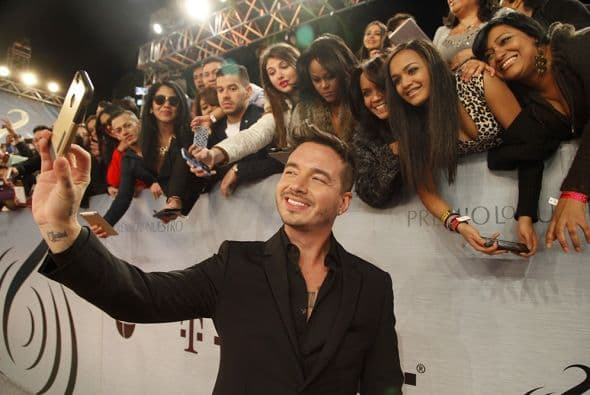 Sus admiradoras se pusieron muy felices.