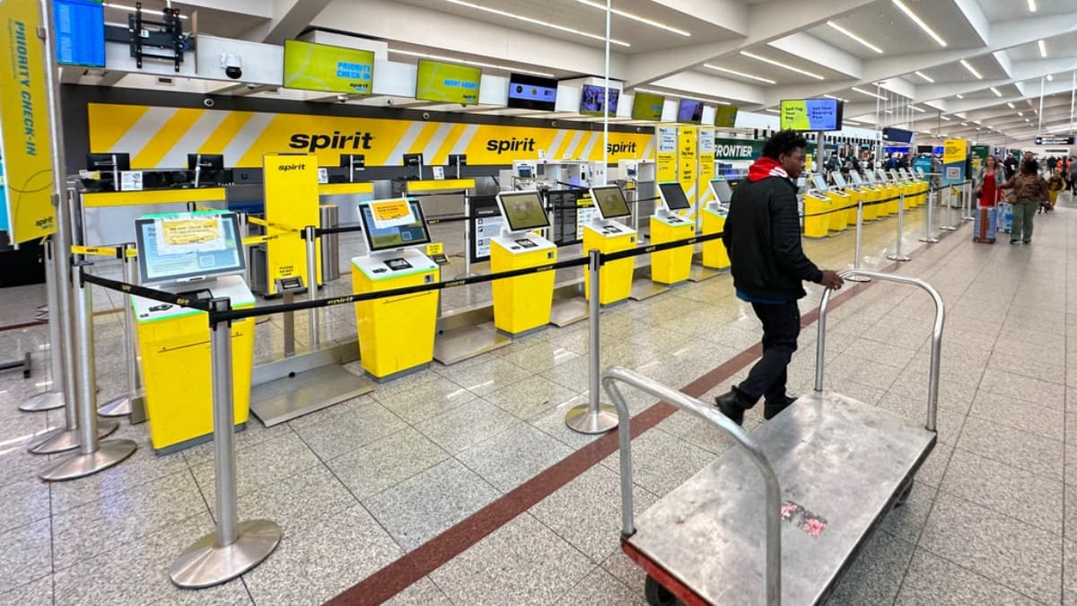 Sin mostradores y sin vuelos en Atlanta ¿qué opciones tienen los pasajeros de Spirit tras la cancelación total?