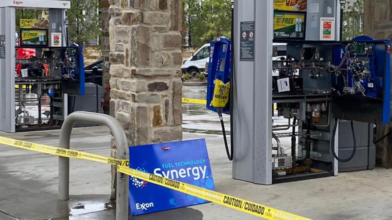 El hecho ocurrió el lunes 21 de noviembre en la gasolinera localizada en la cuadra 26620 de Kuykendahl Road al noroeste de Houston.
