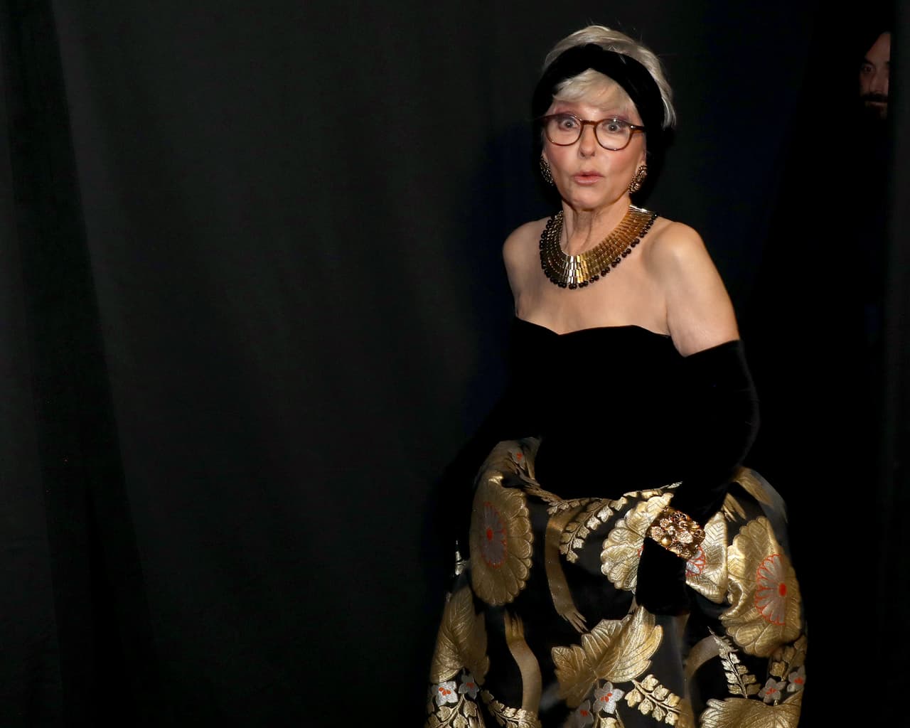 <a href="https://www.univision.com/temas/rita-moreno">Rita Moreno </a>está participando en la serie de televisión '
<a href="http://www.youtube.com/watch?v=28cnOGG0wDg">Día a día</a>'.