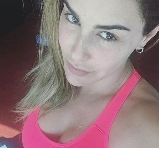 Finalmente, Beceiro Villegas asegura que la cantante está mal anímicamente: "
<b>Está devastada por la situación</b>, ya cayó en una crisis que provocó que se decidiera a iniciar el proceso, una 
<b><a href="https://www.univision.com/radio/raul-brindis/de-ti-depende-como-sales-de-esta-cuarentena-ninel-conde-manda-mensaje-a-sus-seguidores-video">crisis de desesperación</a></b> por no poder ver a su hijo", dijo en 'Venga la alegría'.
<br>