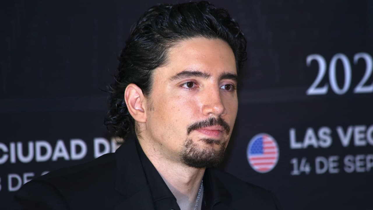 ¿Qué tiene Alex Fernández? Revelan padecimiento tras ser hospitalizado de emergencia