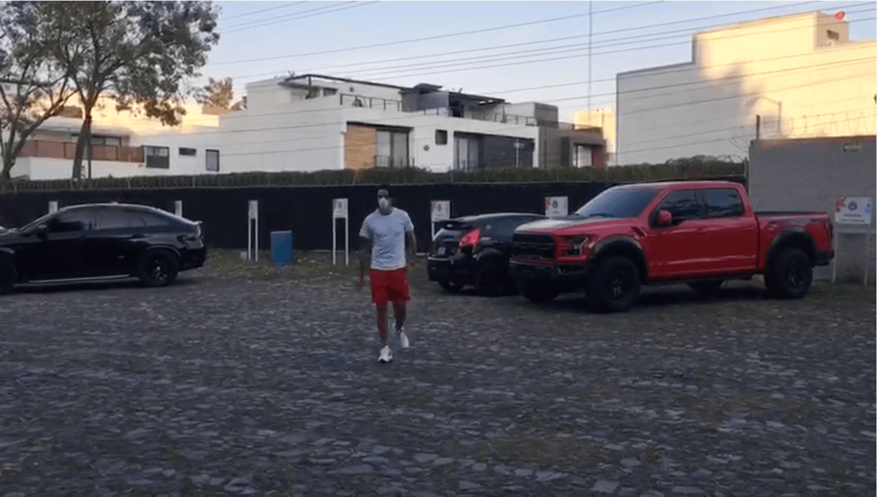 Los jugadores de Chivas acudieron a las instalaciones esta mañana del 18 de mayo.