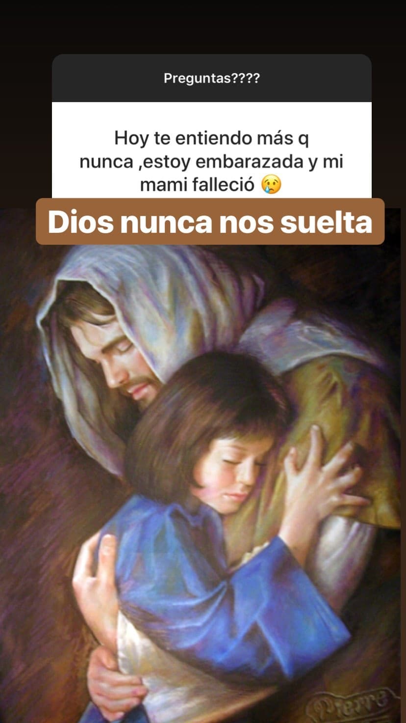 En la misma dinámica de preguntas y respuestas, Thalía eligió un comentario de una seguidora que aseguraba estar pasando por la misma situación que ella vivió en 2011.
<br>