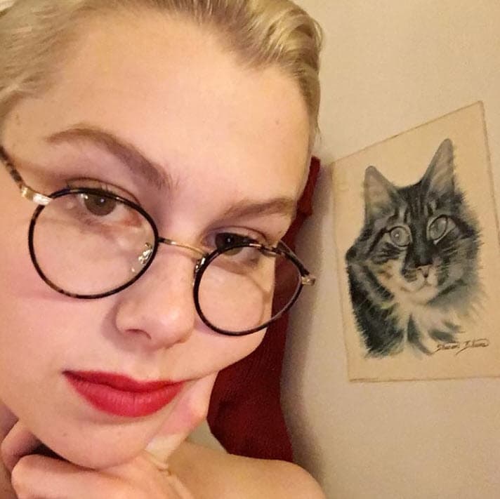 La intérprete consideró "patético" que la gente que rodea a Marilyn Manson finja sorpresa ante las denuncias de abuso: "El sello lo sabía, la gerencia lo sabía, la banda lo sabía".