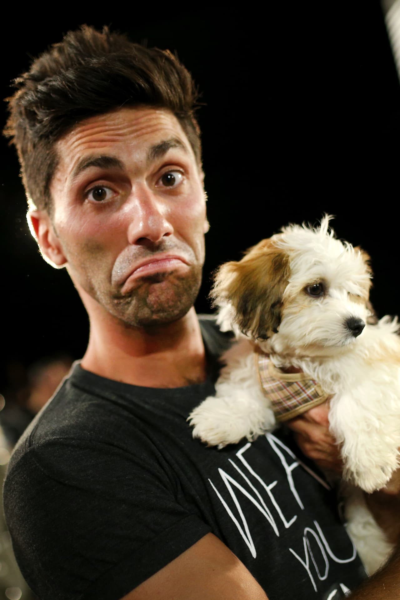 Otro que no pudo aguantar las ganas de morir de ternura fue Nev Schulman, presentador de un programa del canal.