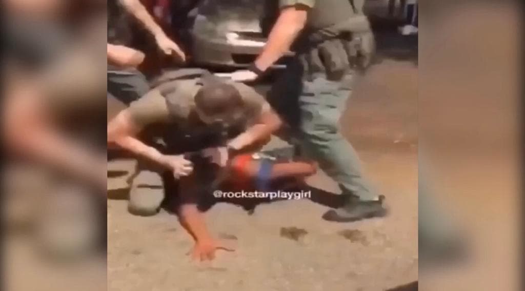 Suspenden al oficial involucrado en el polémico arresto de dos estudiantes en Broward