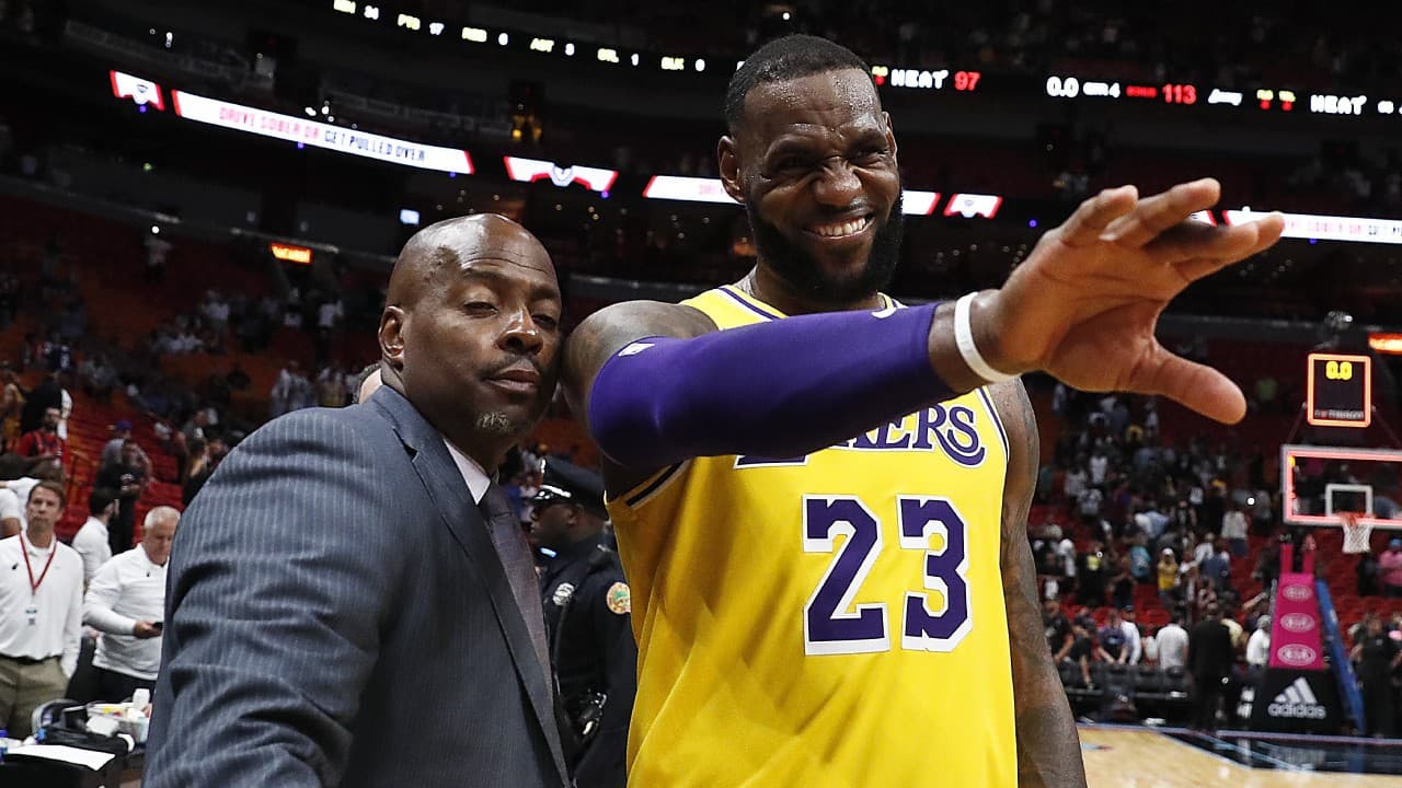 Cleveland recibirá con alfombra roja al 'Rey' LeBron James en su visita con los Lakers