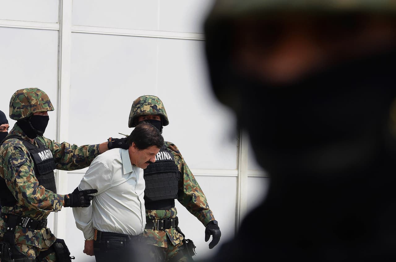 Detienen a la operadora financiera de "El Chapo"