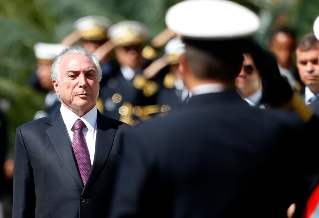 Tribunal Supremo Electoral de Brasil decide no destituir al presidente Michel Temer
