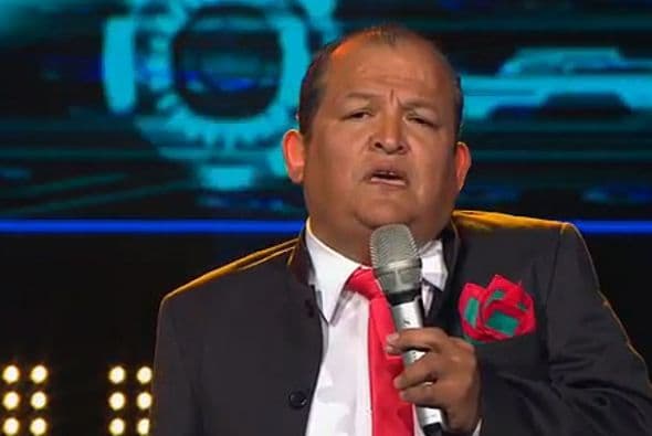 Carlos también demostró estar muy emocionado por el tema que les tocó.